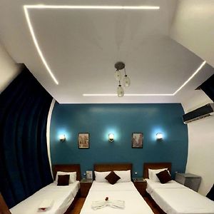 Private Bathroom Quadruple Room